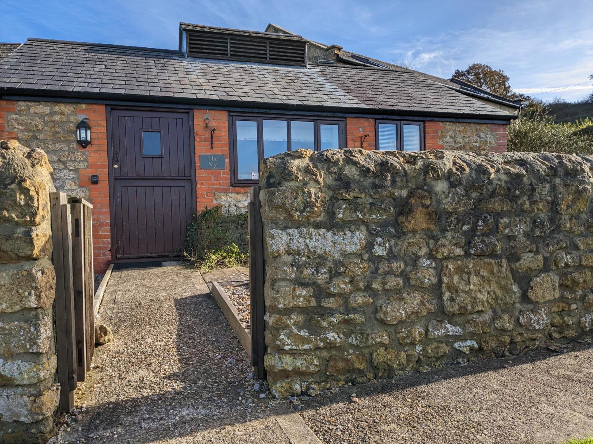 The Sty Villa Bridport Exterior photo